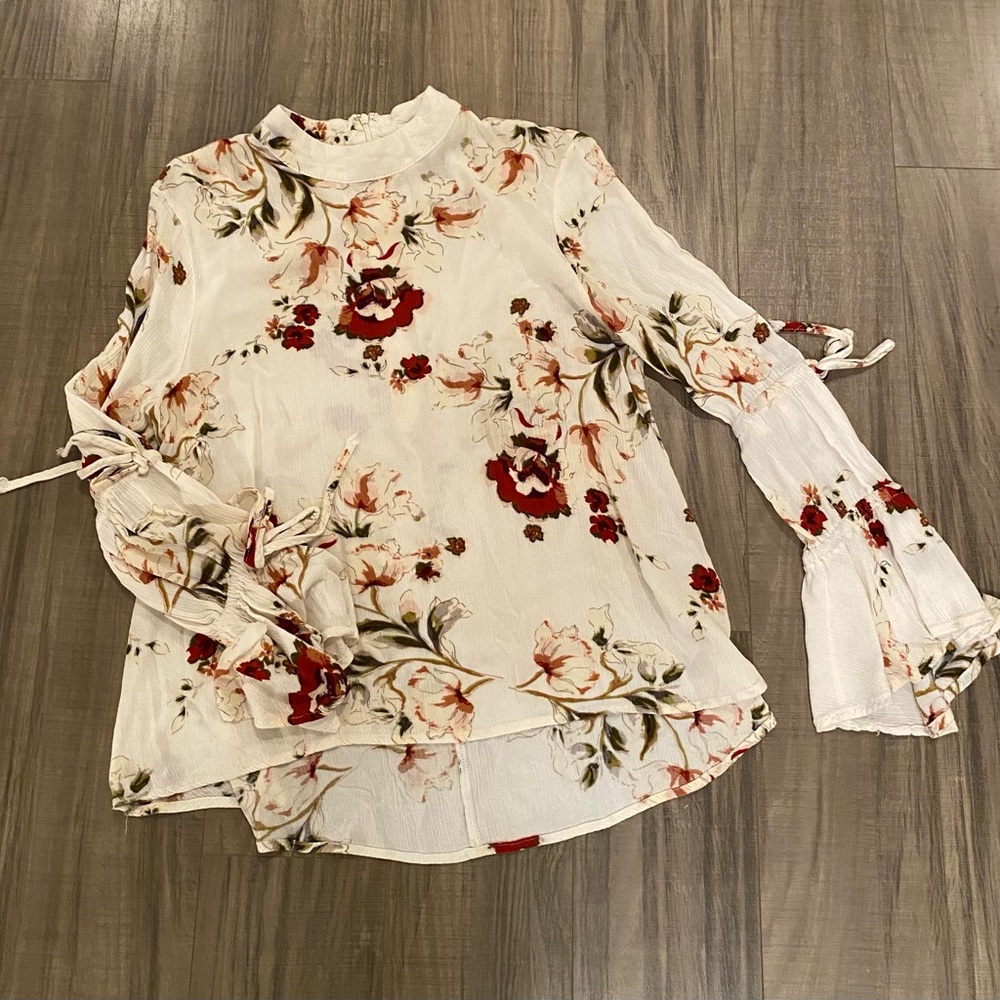 Floral top